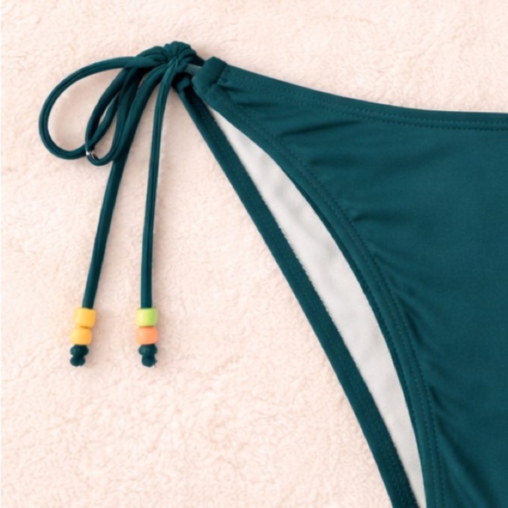 🌿 Emerald Green Bikini Set Size L NWOT Tie Side Resort Beach Vacation Chic Style - Picture 6 of 6